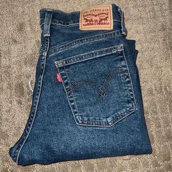 Levi’s Wedgie straight - Picture 1 of 3